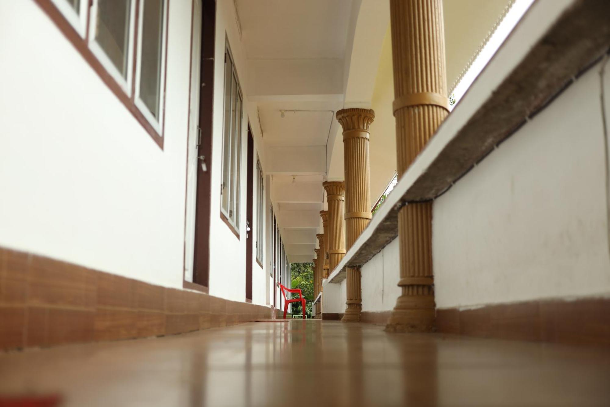 Ashramam Health Resort Kattappana ภายนอก รูปภาพ