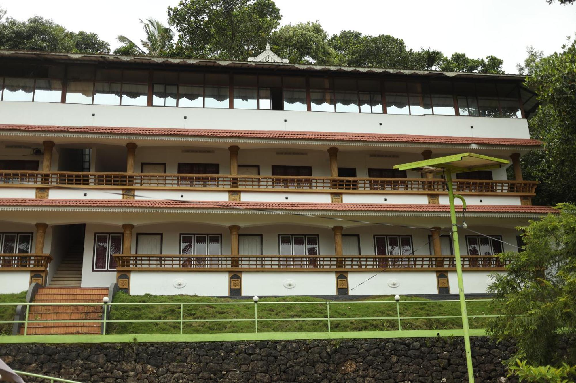 Ashramam Health Resort Kattappana ภายนอก รูปภาพ